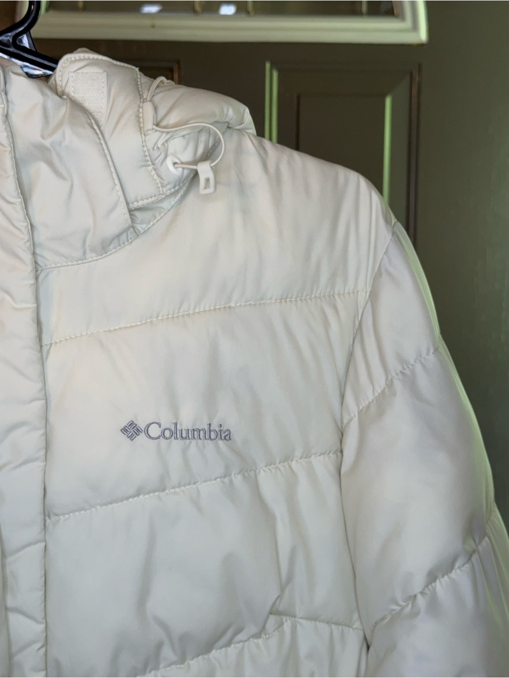 Columbia Cream Quilted Hooded Puffer Jacket